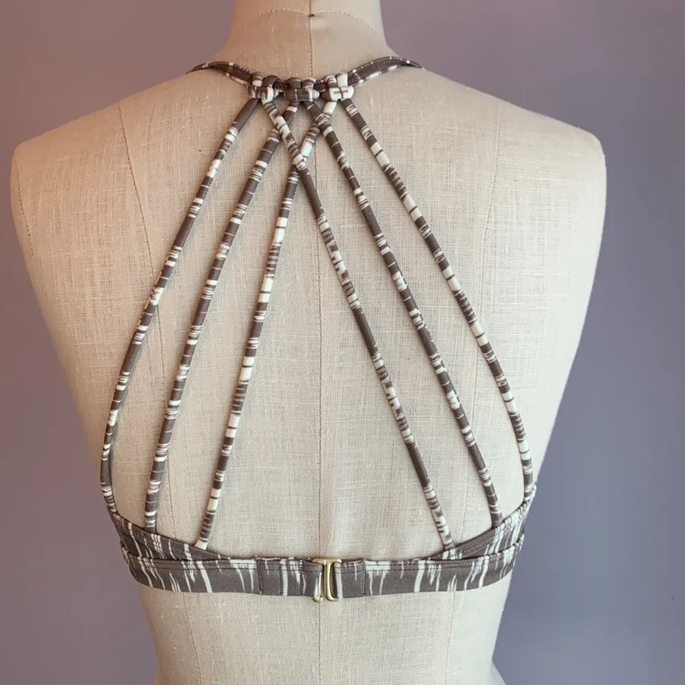 Athleta taupe and white tribal Ikat print molded cups bikini top crisscross - Picture 7 of 13